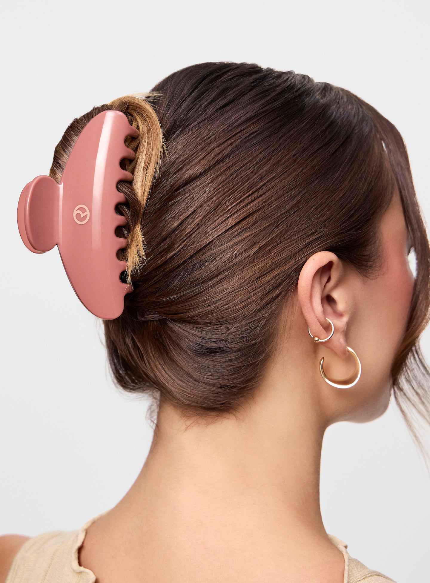 Find Comfort Claw Clip ?C Awaken Confidence - Image 2