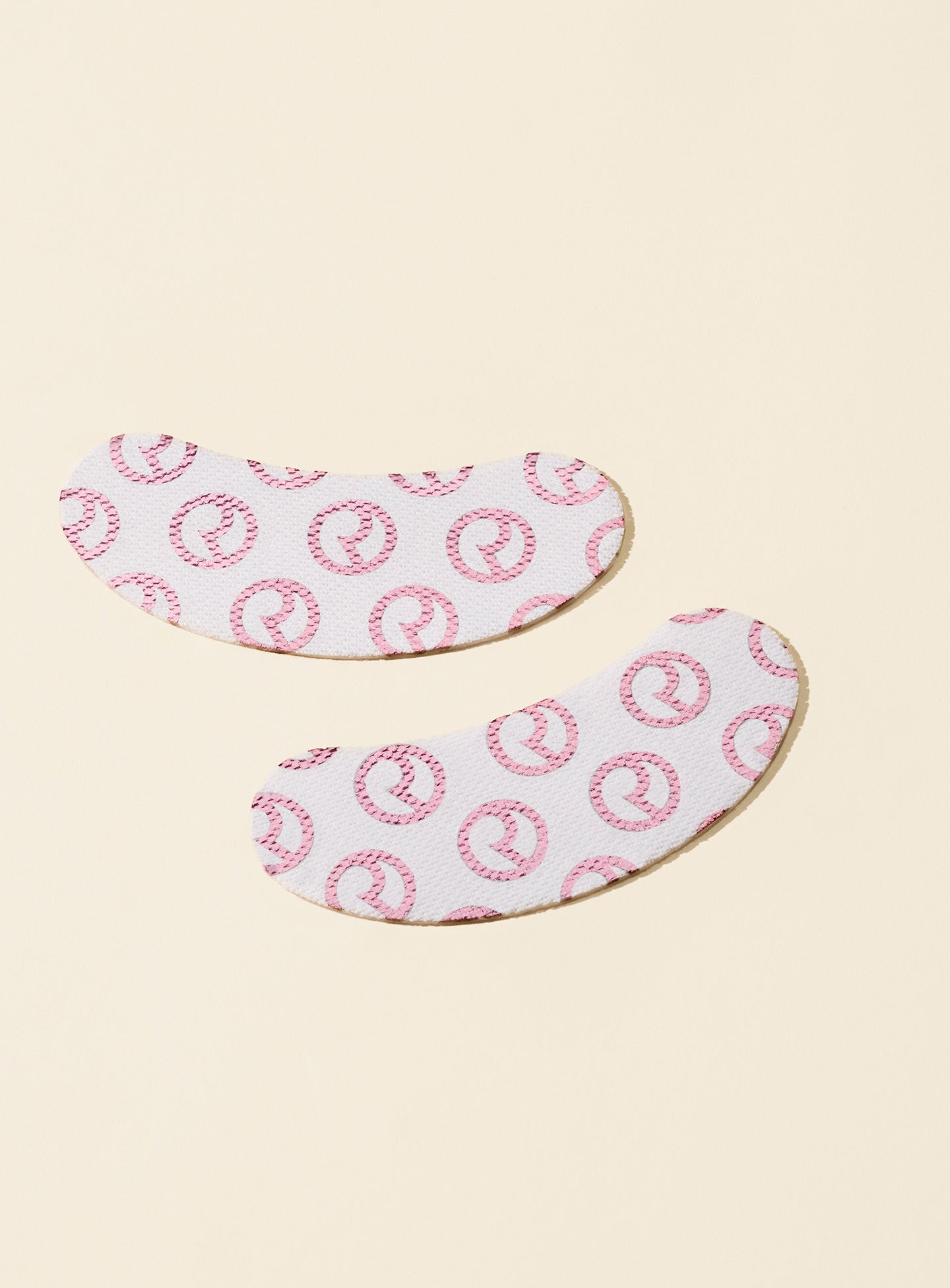 Find Comfort Hydrating Under Eye Patches - Image 3
