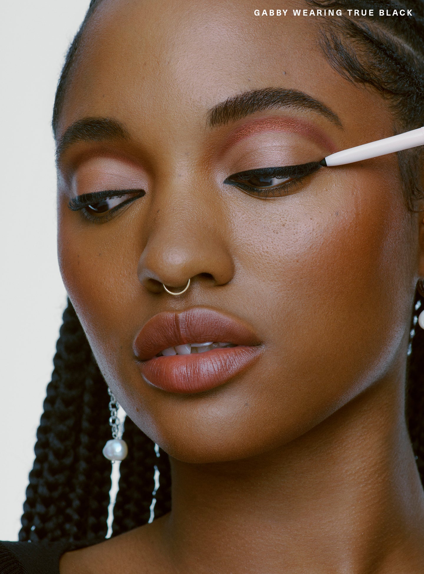 Perfect Strokes Longwear Gel Eyeliner - Image 4